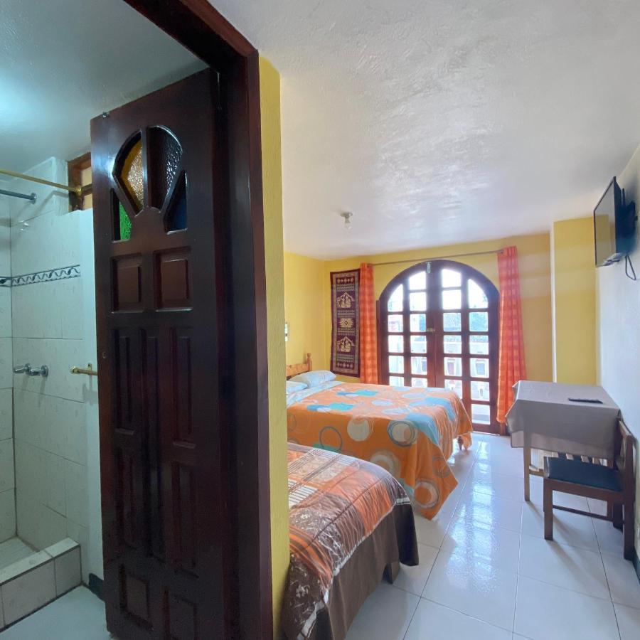 Hostal Chasqui Otavalo Exteriör bild