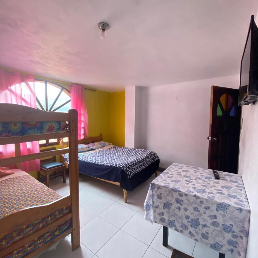Hostal Chasqui Otavalo Exteriör bild