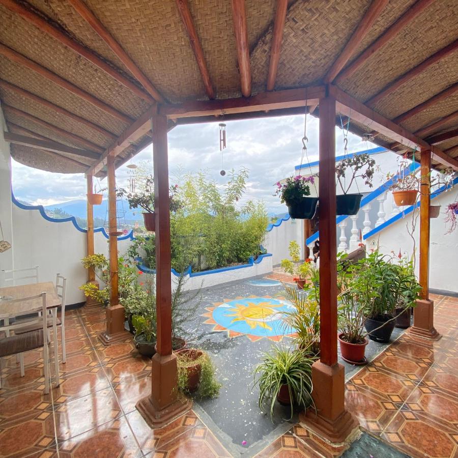 Hostal Chasqui Otavalo Exteriör bild