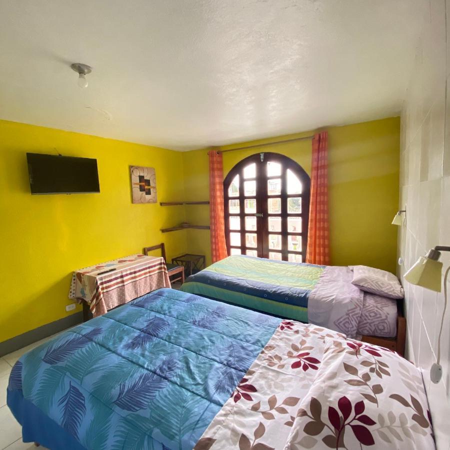 Hostal Chasqui Otavalo Exteriör bild