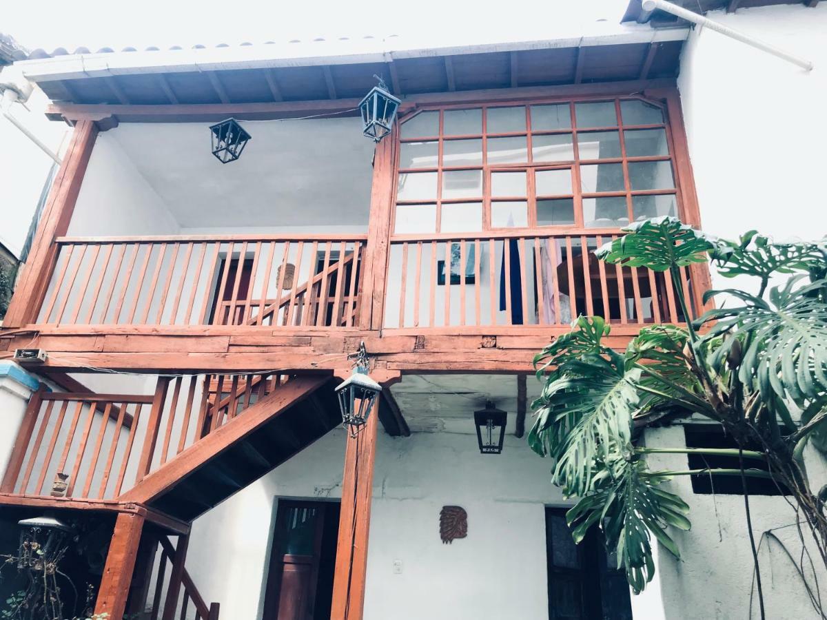 Hostal Chasqui Otavalo Exteriör bild